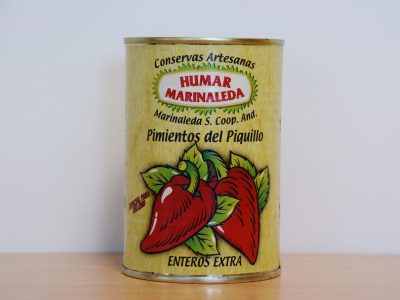 Foto de una lata de pimientos del piquillo de Marinaleda